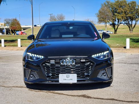 Used 2021 Audi A4 2.0T Premium Plus w/ Premium Plus Package image 2