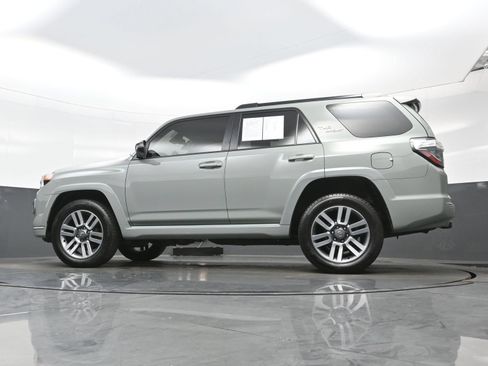 Used 2022 Toyota 4Runner TRD Sport w/ Technology Package AWD/4WD image 30