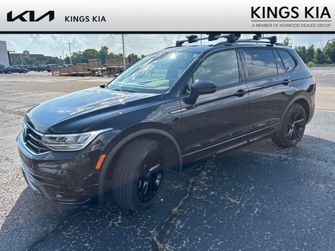 Used 2023 Volkswagen Tiguan SE R-Line AWD/4WD image 5
