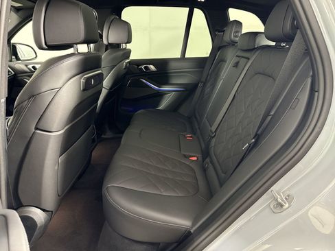 Used 2026 BMW X5 M60i image 22