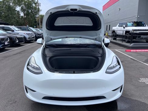 Used 2020 Tesla Model Y Long Range AWD/4WD image 18