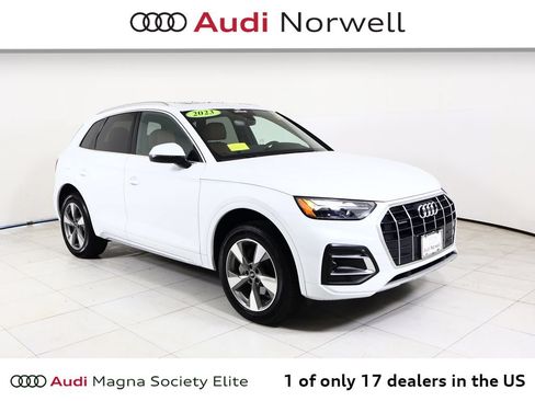 Used 2023 Audi Q5 2.0T Premium w/ Convenience Package AWD/4WD image 1