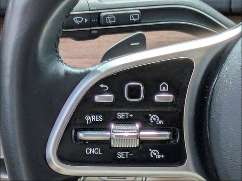 Used 2022 Mercedes-Benz GLS 450 4MATIC image 26