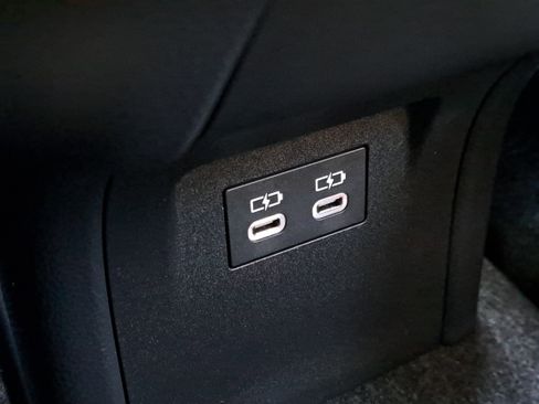 New 2026 Toyota Prius XLE image 13