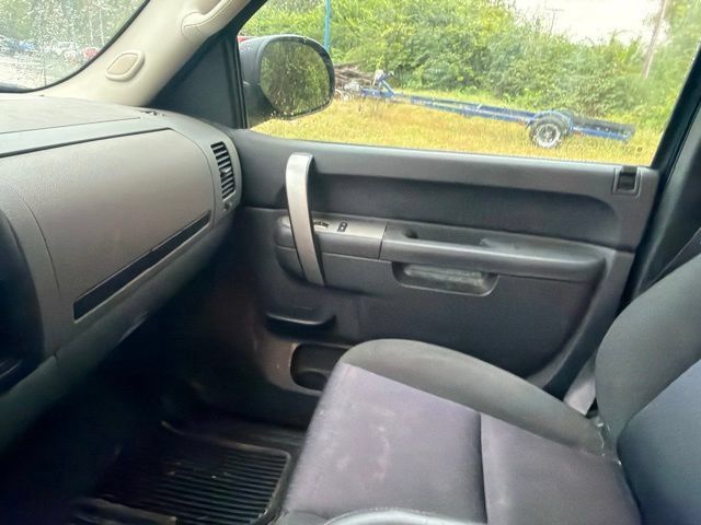 Used 2010 GMC Sierra 1500 SL AWD/4WD image 24
