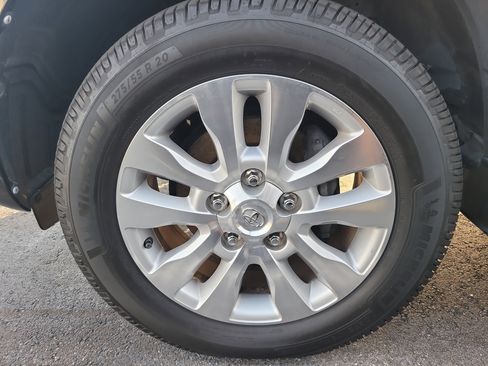 Used 2016 Toyota Sequoia Platinum AWD/4WD image 9