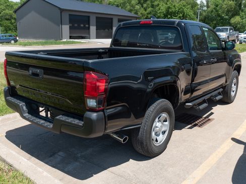 Used 2023 Toyota Tacoma SR RWD image 7