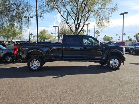 New 2026 Ford F450 Platinum image 4