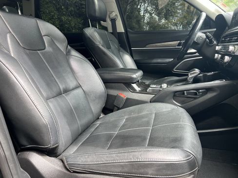Used 2020 Kia Telluride SX FWD image 32