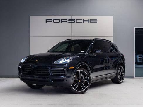 Certified 2023 Porsche Cayenne Platinum Edition AWD/4WD image 1