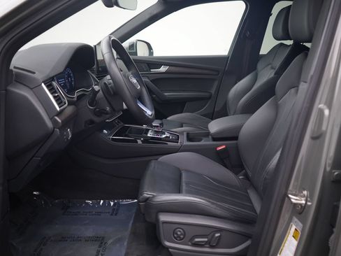 Used 2023 Audi Q5 2.0T Premium Plus w/ Premium Plus Package AWD/4WD image 7