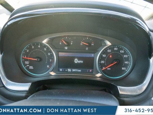 Used 2023 Chevrolet Traverse LT image 6