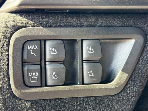 New 2026 BMW X7 xDrive40i w/ Executive Package image 13