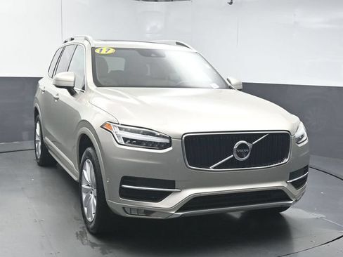 Used 2017 Volvo XC90 T6 Momentum w/ Vision Package AWD/4WD image 2