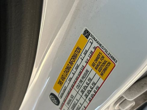 Used 2025 Chevrolet Equinox LT w/ Convenience Package II FWD image 33