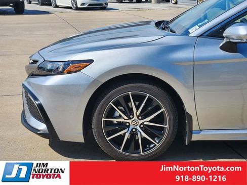 Used 2024 Toyota Camry SE FWD image 8
