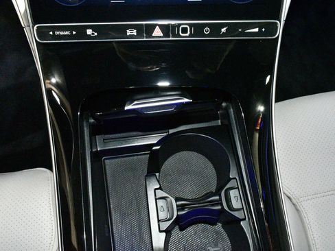 Used 2023 Mercedes-Benz C 300 Sedan image 34