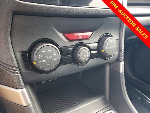 Used 2023 Subaru Forester Premium image 31