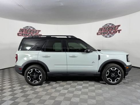Used 2024 Ford Bronco Sport Outer Banks w/ Tech Package AWD/4WD image 8