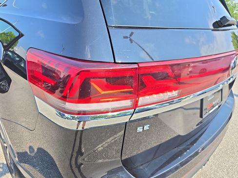 Used 2024 Volkswagen Atlas SE AWD/4WD image 32