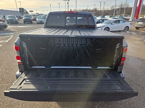 Used 2022 Nissan Frontier SV w/ Technology Package image 31