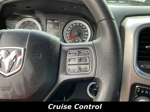 Used 2017 RAM 1500 Classic SLT AWD/4WD image 11