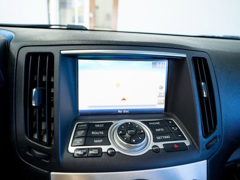 Used 2013 INFINITI G37 Sport w/ Premium Pkg image 27