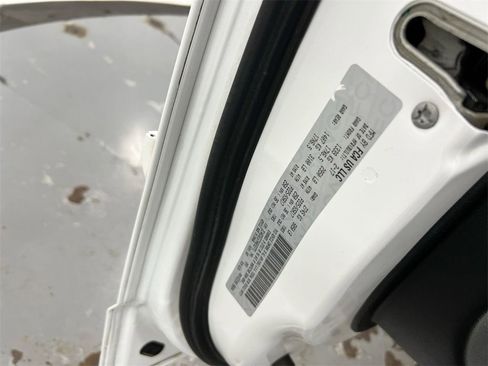 Used 2017 Dodge Grand Caravan GT image 28