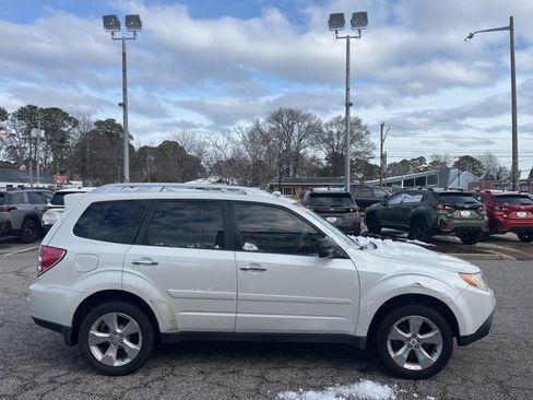 Used 2012 Subaru Forester 2.5XT Touring image 3