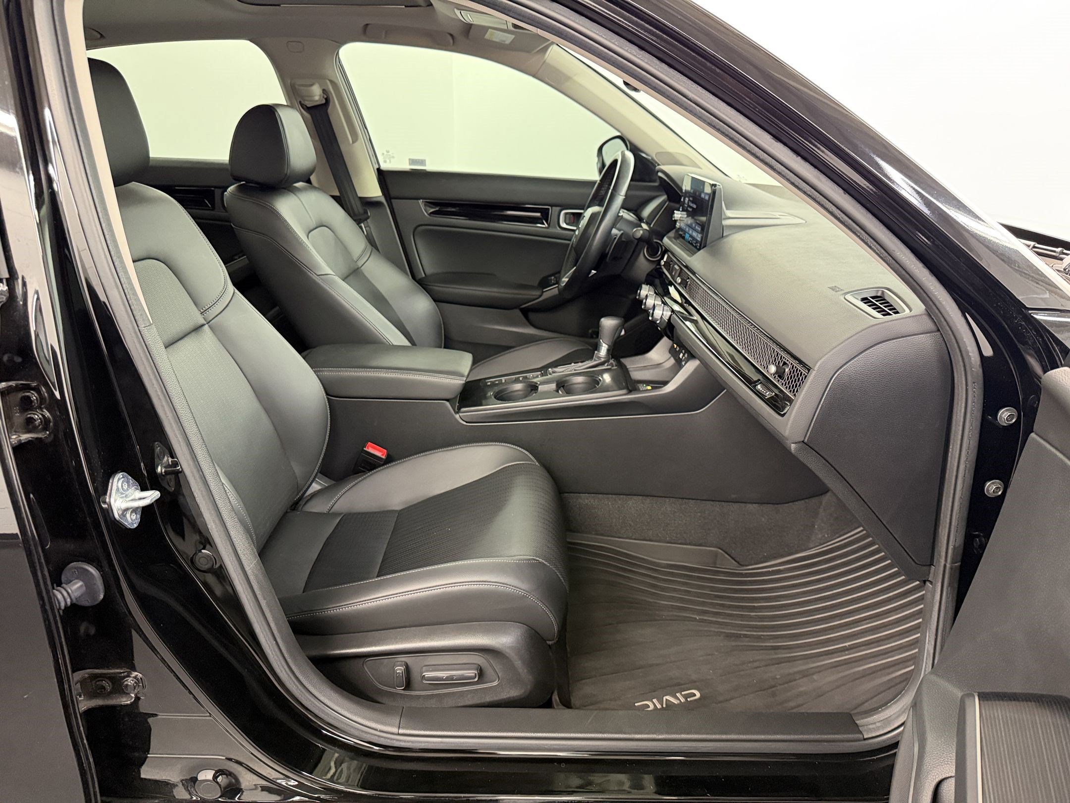 Certified 2024 Honda Civic Touring image 23