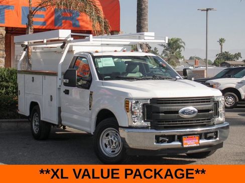 Used 2018 Ford F350 XL w/ Power Equipment Group RWD image 2