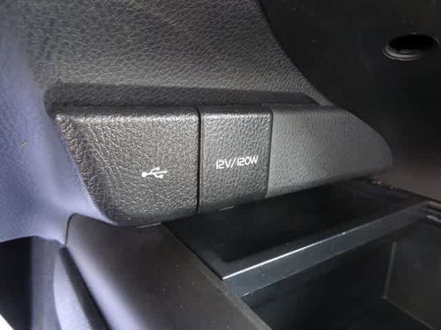 Used 2023 Toyota Camry SE w/ Cold Weather Package FWD image 12