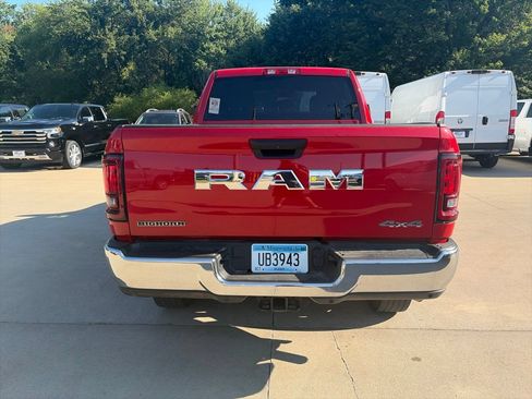 Used 2026 RAM 2500 Big Horn AWD/4WD image 7