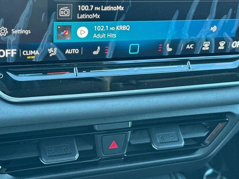 New 2026 Volkswagen Tiguan SE image 19