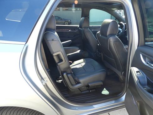Used 2023 Buick Enclave Avenir w/ Trailering Package, 5000 lbs. AWD/4WD image 38