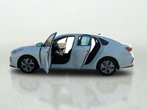 Used 2021 Kia Forte LXS FWD image 12