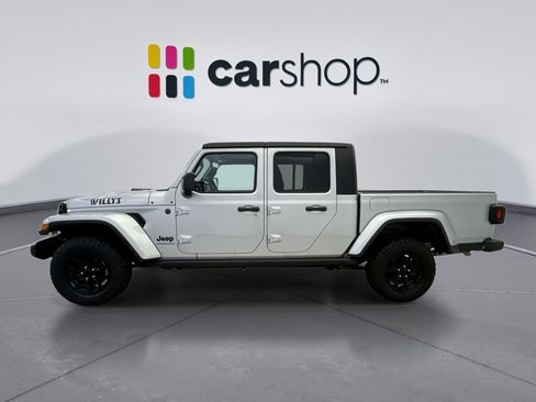 Used 2023 Jeep Gladiator Sport AWD/4WD image 2