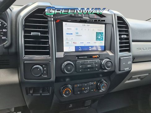 Used 2022 Ford F350 XLT AWD/4WD image 17
