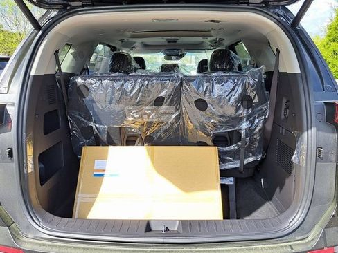 New 2026 Kia Carnival SX w/ SX Dark Edition Package FWD image 14