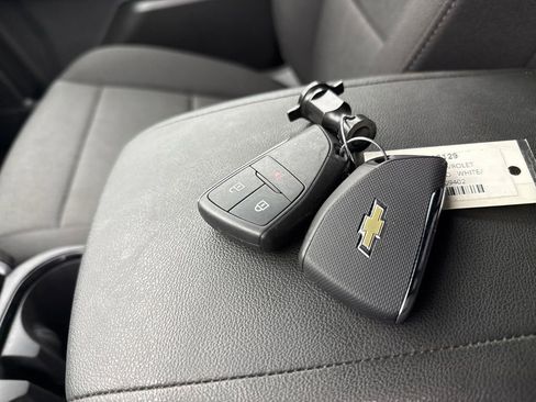 Used 2025 Chevrolet Colorado W/T image 37