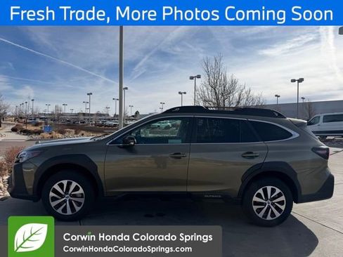 Used 2025 Subaru Outback Premium image 4