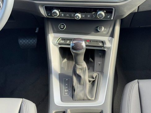 New 2025 Audi Q3 2.0T Premium image 10