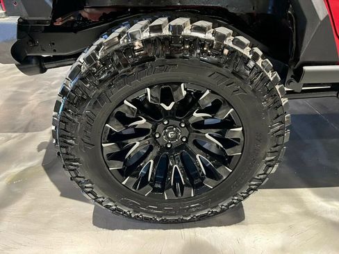 Used 2014 Jeep Wrangler Unlimited Rubicon w/ Max Tow Package image 14