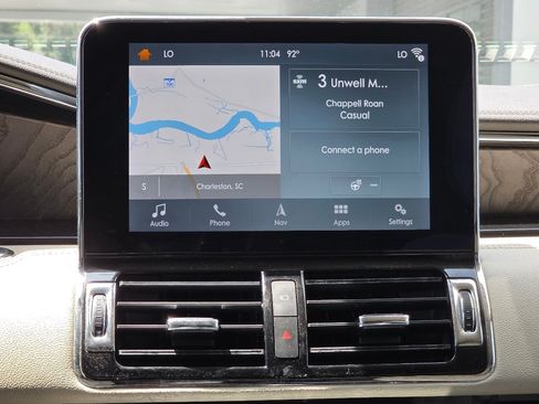 Used 2018 Lincoln Navigator L Select AWD/4WD image 16