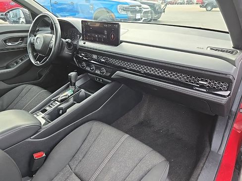 Used 2024 Honda Accord Sport image 40