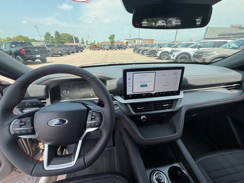 New 2026 Ford Explorer ST-Line w/ ST-Line Street Pack AWD/4WD image 29
