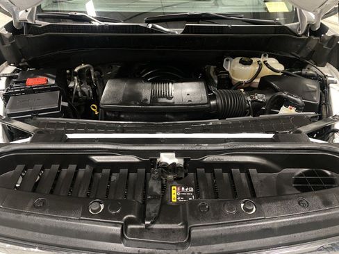 Used 2025 Chevrolet Silverado 1500 LT AWD/4WD image 23