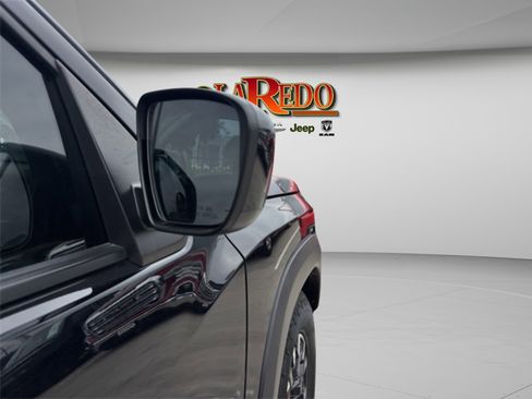 Used 2024 Nissan Frontier Pro-X w/ Technology Package image 12