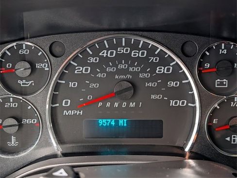 Used 2024 Chevrolet Express 2500 w/ Driver Convenience Package image 15