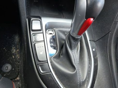Used 2020 Hyundai Veloster Turbo FWD image 6